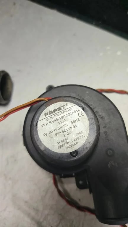6395450095 3PCS MB COOLING MOTORS OF FUSE BOX