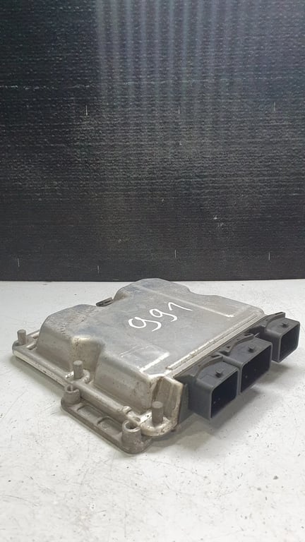 0281011084 9647693180 ECU for CITROEN XSARA