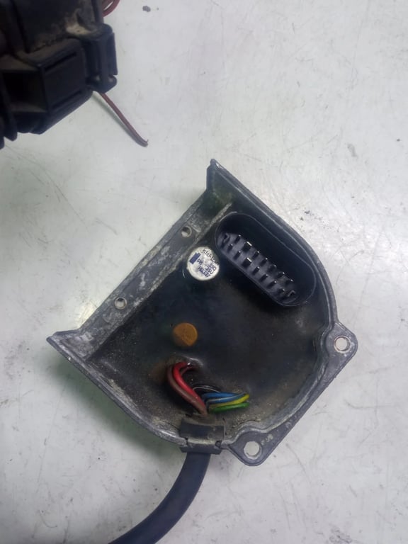 5HB008197-04 0048302661 D5W Z webasto control unit