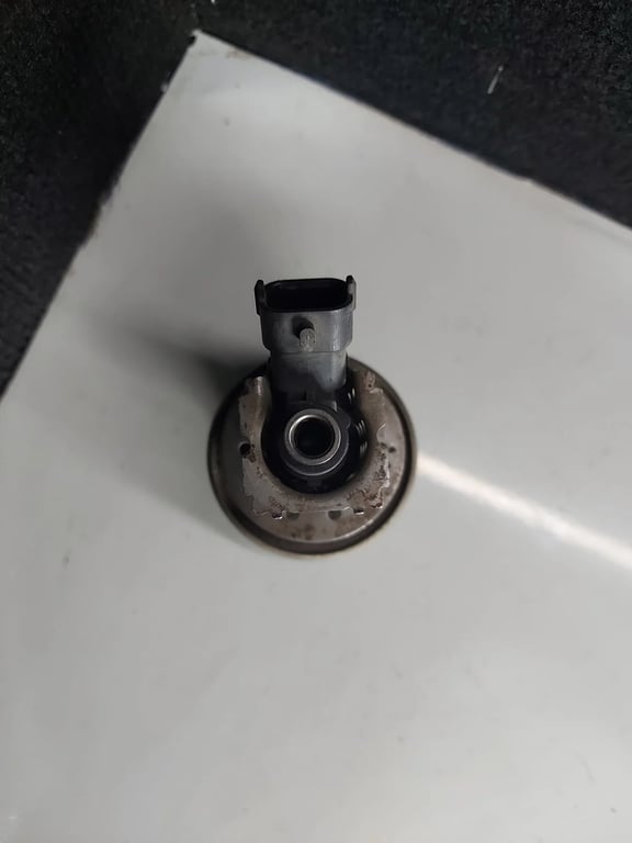 HVW9064900913 04440210221 VW CRAFTER AD BLUE injector