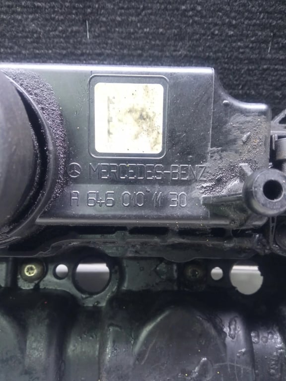 A6460101130 A6460161005 MB valve cover