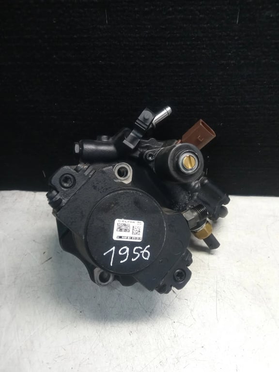 6510702001 9424L17560 7190-188A FUEL PUMP for MB