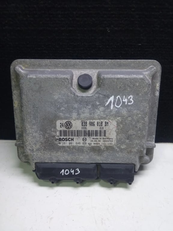 038906018BM 0281001846 VW ECU