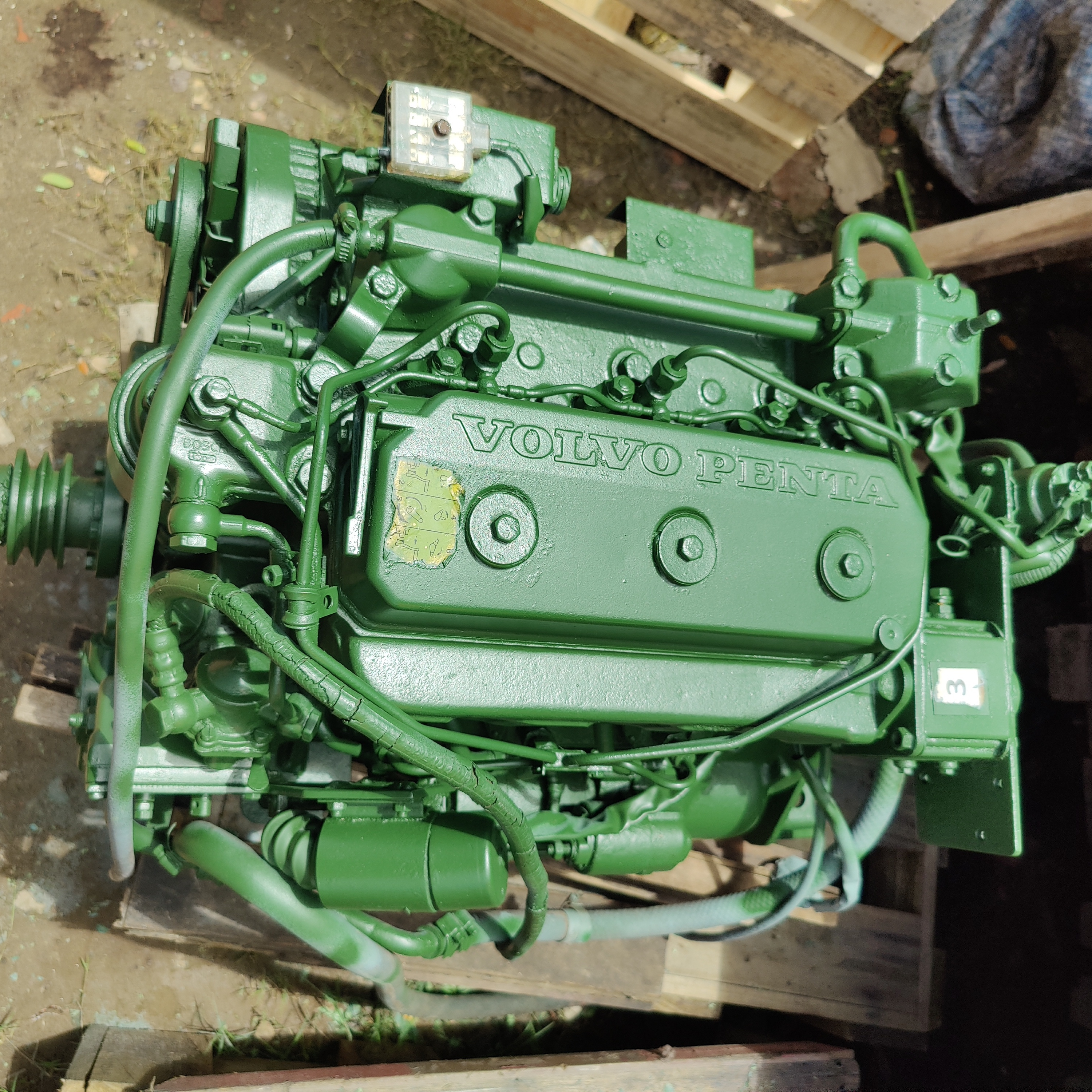 Used-Volvo-Penta-Engine.jpg