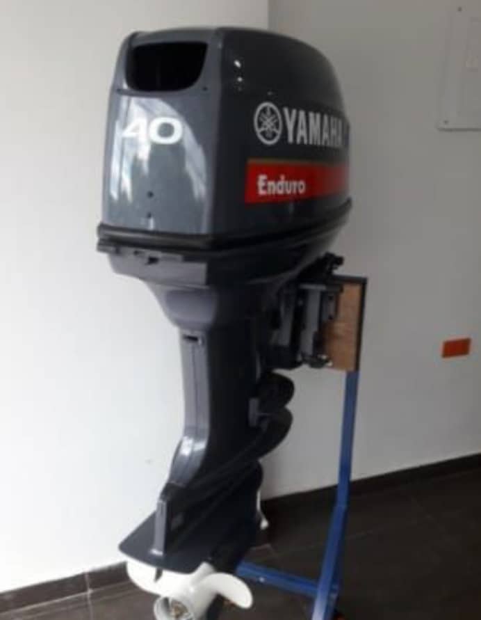 yamaha-e40xmhs-40hp-2-stroke-enduro-boat-engine-short-shaft4.jpeg