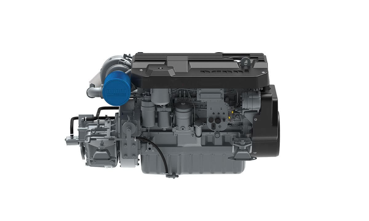 Inboard engine / diesel / boating / professional vessel
