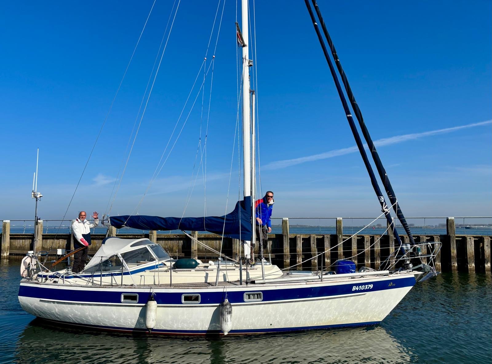 8d5a35c6-8f8f-4c57-87be-e336ff4a1622