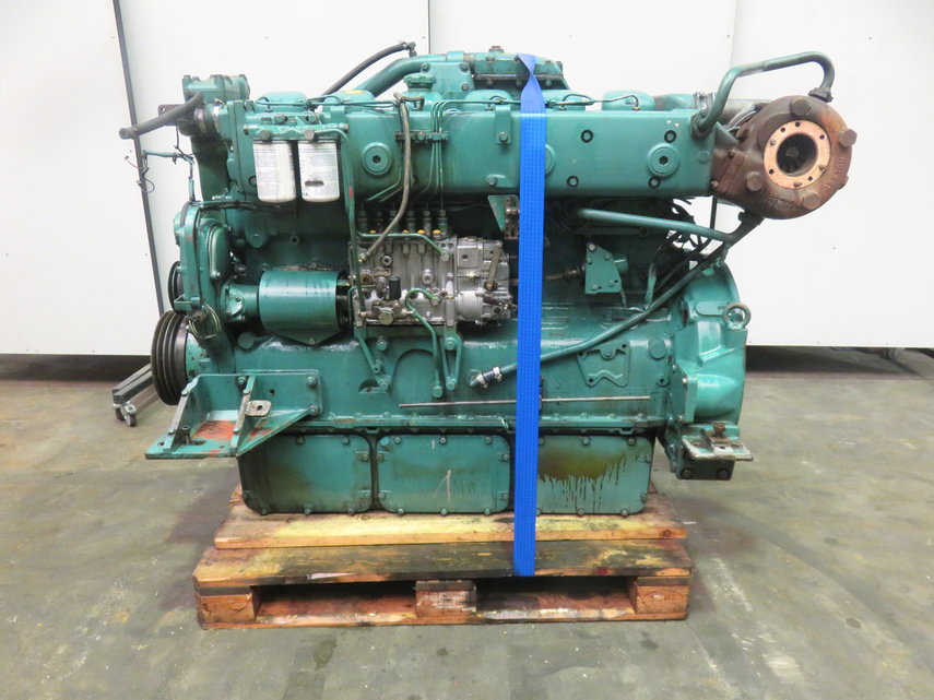 54860-31868-11513-volvo-penta-tamd-121c-3.jpg