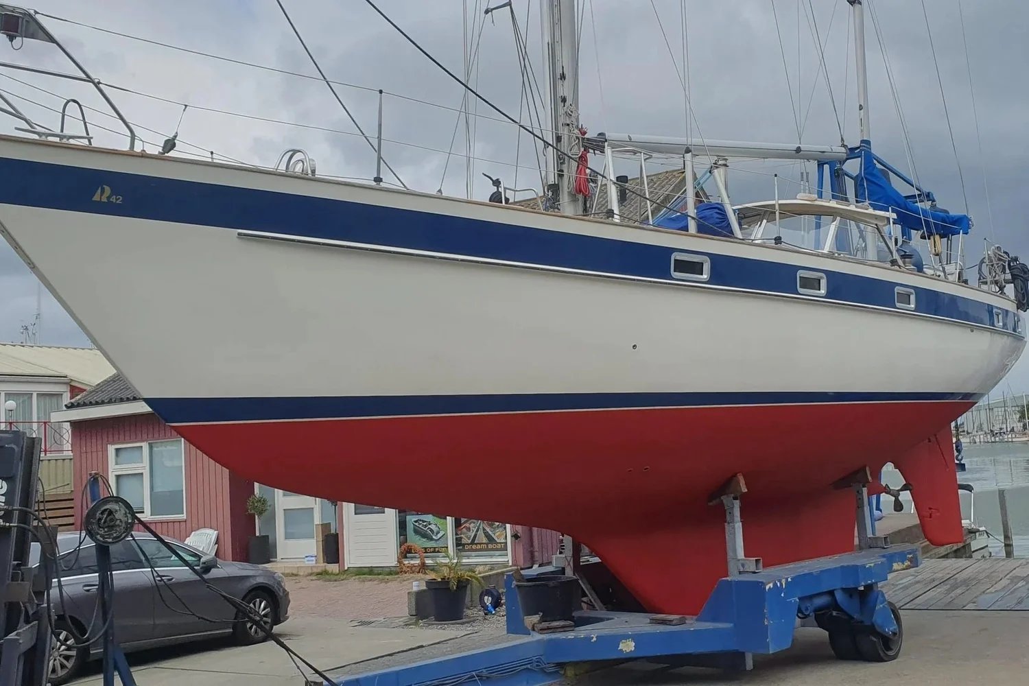 HR-42-E-Lady-of-Tides-Hull-117