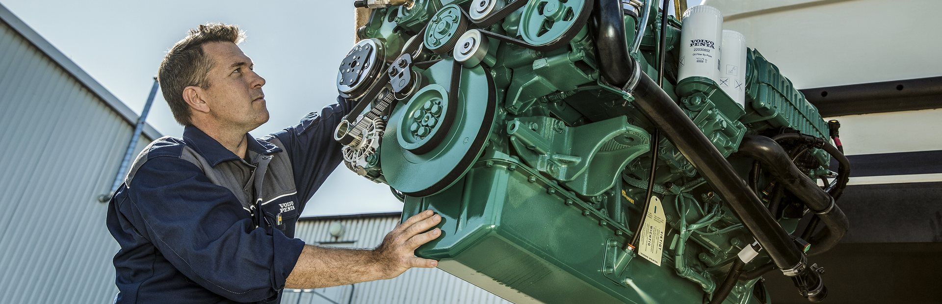 volvo-penta-kad44p-edc-dp.jpg