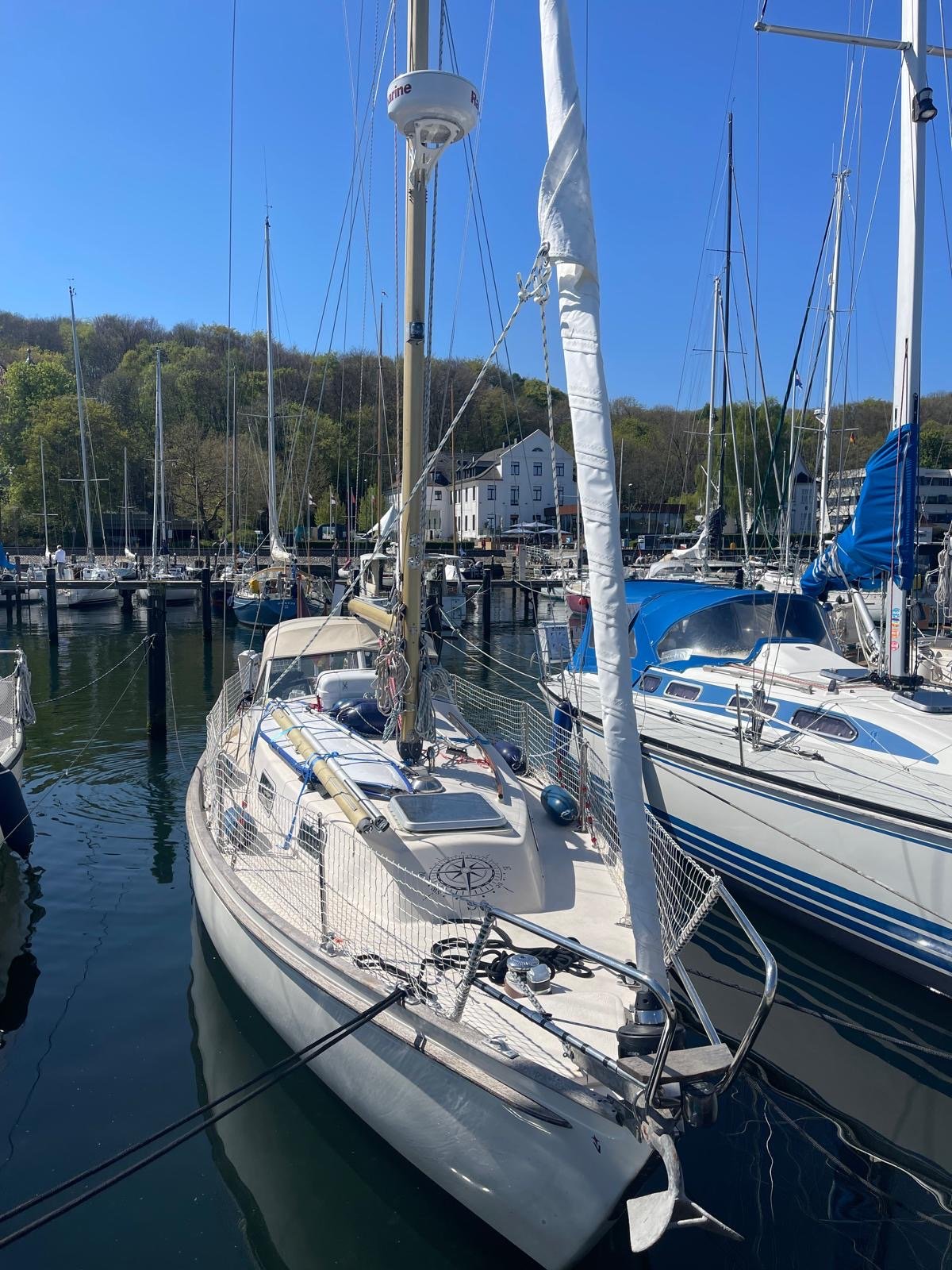 2bd99549-3d50-4d1c-87f6-22a04f2008d0