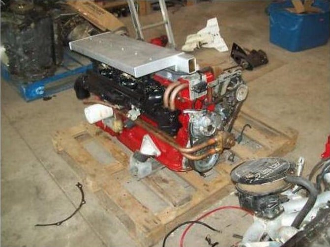 Volvo-Penta-AQ170-Engine.jpg