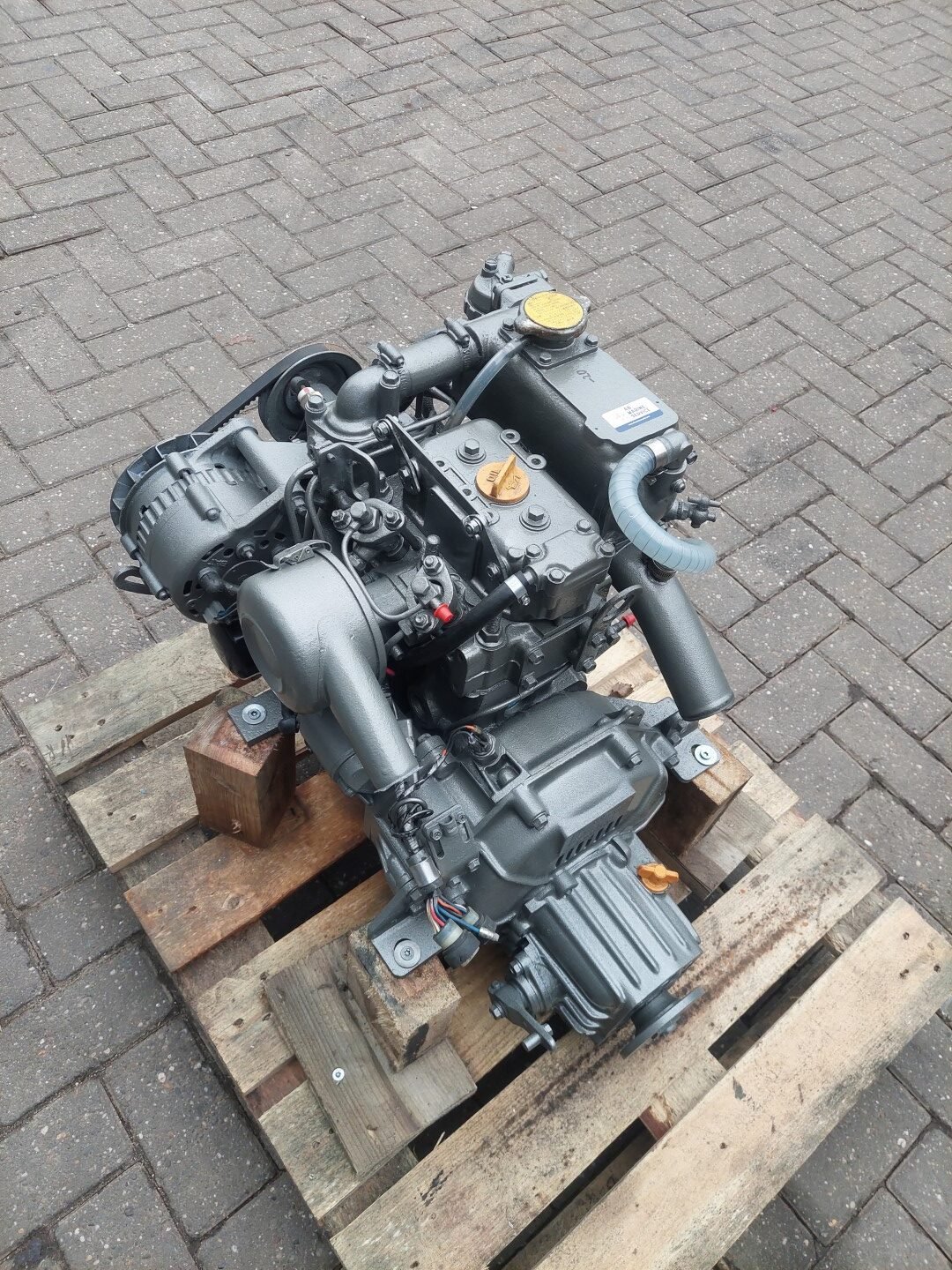 Yanmar-20GM20F07-1-rotated-1.jpg