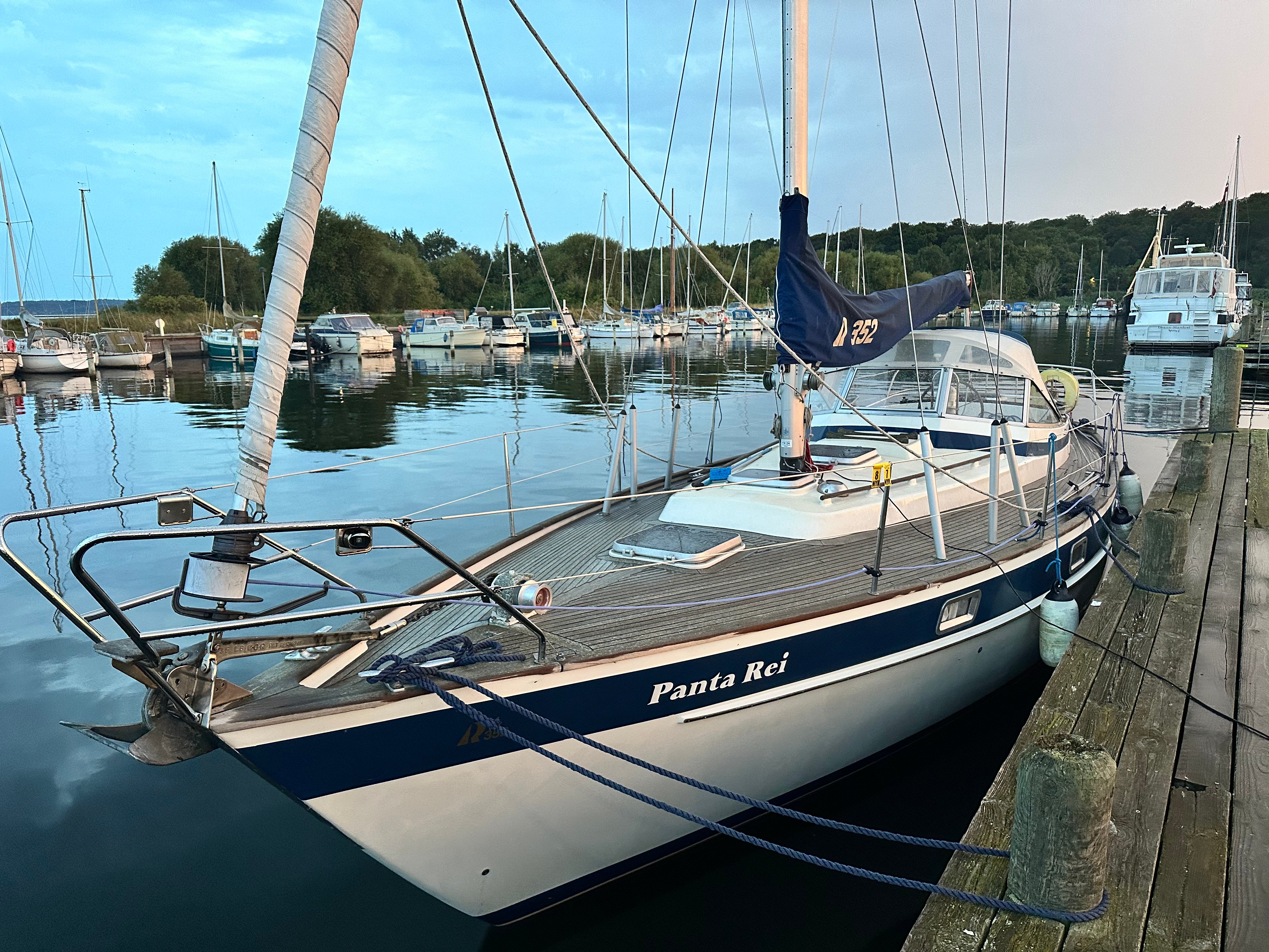 2024-08-07-HR-352-Panta-Rei