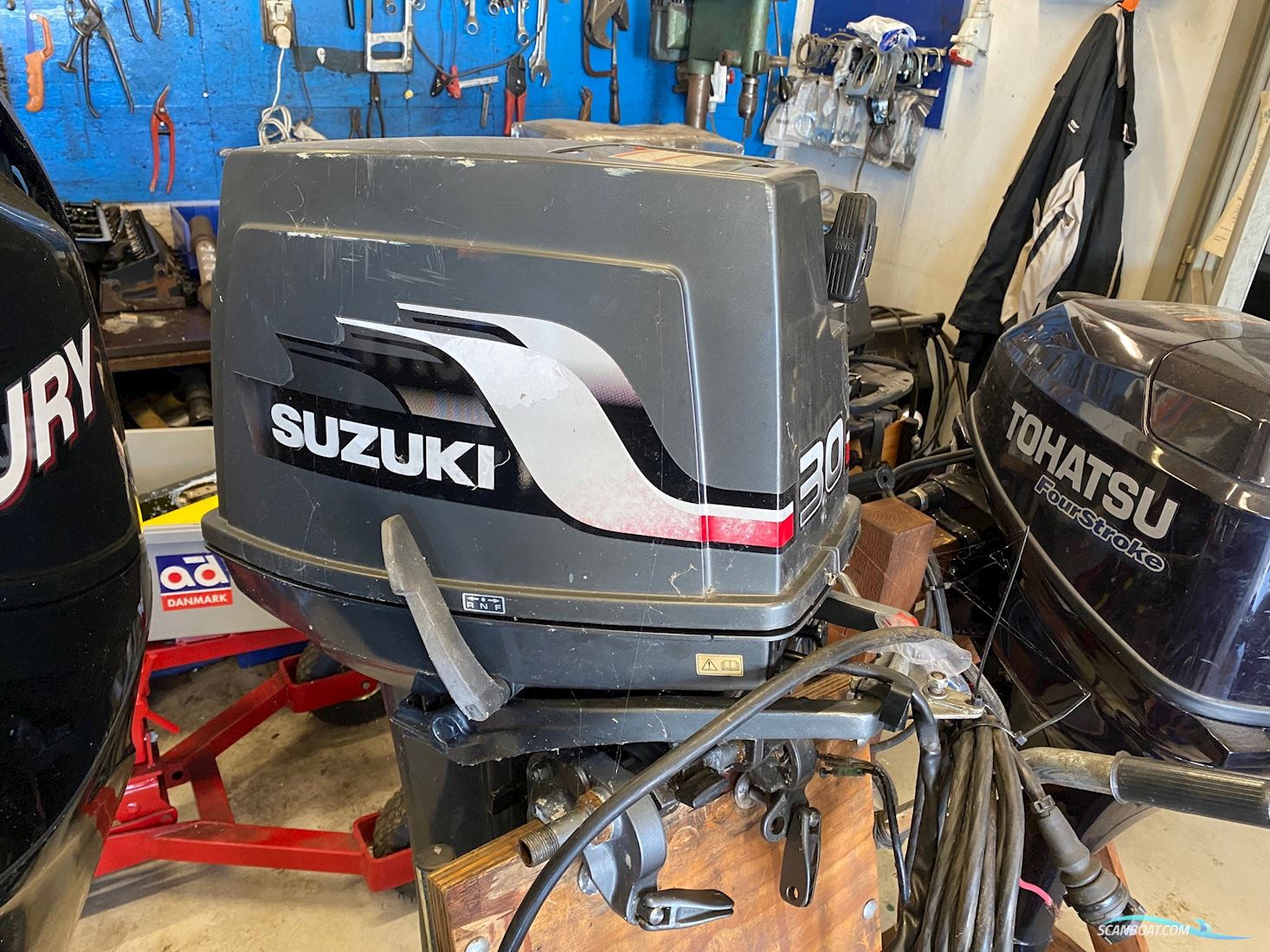 boatengine-suzuki-dt30-scanboat-picture-22770352-1.jpg