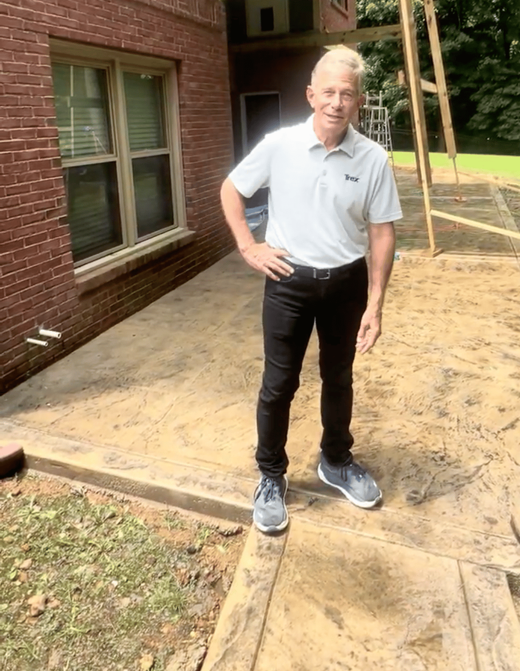 Stone-pattern stamped concrete patio in Memphis