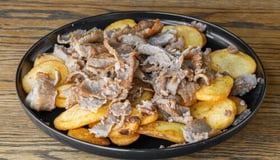 Aardappelschijfjes met döner