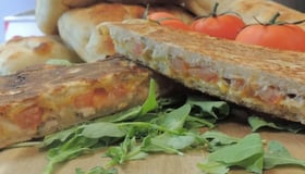 Schiacciata Tuna melt 