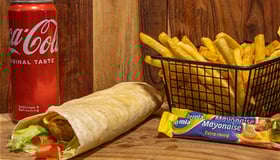 Krokante Kipwrap Kaas Menu