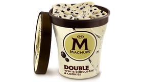 Magnum double white chocolate & cookies