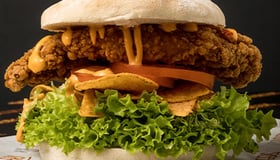 Nacho chickenburger
