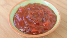Rode uien saus