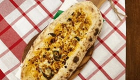 Focaccia chili flakes