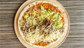 068. Lahmacun döner kaas sla