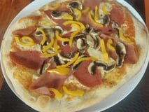 Pizza quattro stagioni