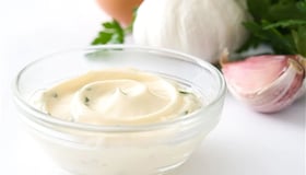 Garlic creme كريم الثوم