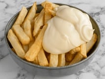 Friet met mayonaise