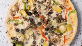 016. Pizza vegetariana