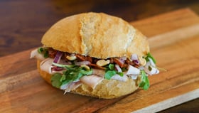 De Avocado Kipkick