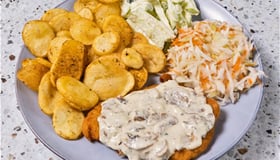 122S. Kipschnitzel schotel speciaal *
