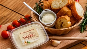 Koude knoflooksaus