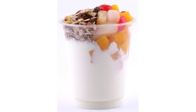 Yoghurt, muesli & fruit