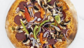 Pizza pepperoni speciaal