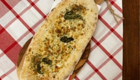 Focaccia oregano