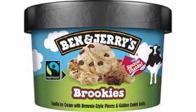 Ben & Jerry's Brookies Vanilla Ice Cream with Brownie-style Pieces & Golden Cookie Swirls 78 g