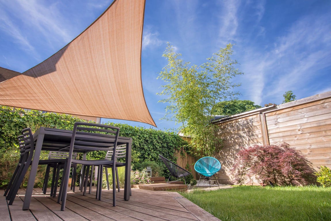 Exploring the Pinnacle of Outdoor Elegance: 6 Best Covered Outdoor Spaces Ideas for Your Home"