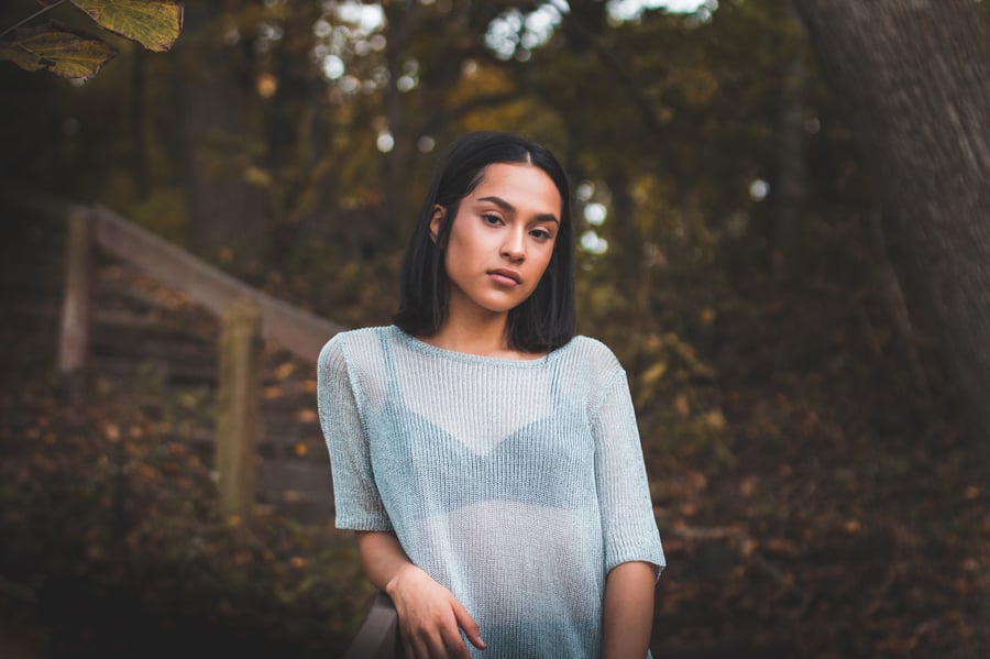 Indoor Fall Portrait Photography: Tips and Tricks for Capturing Cozy Shots