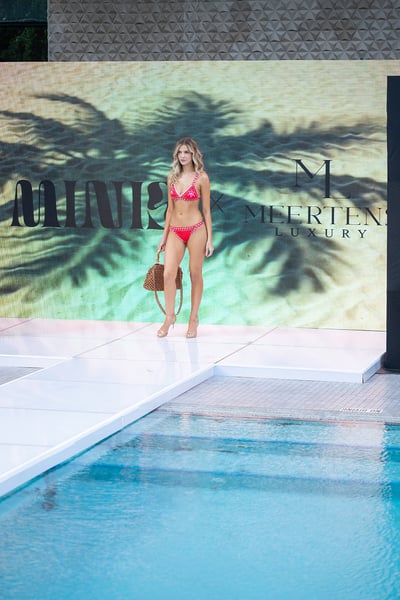 Swimwear Fashion Blue Patterned Resort Outfit Poses