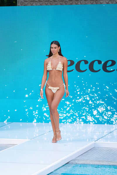 Leccesse Design Luxury Cream Bikini Runway Walk