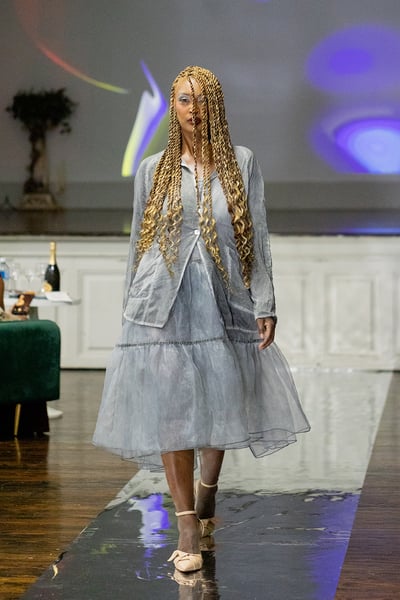 Look 3