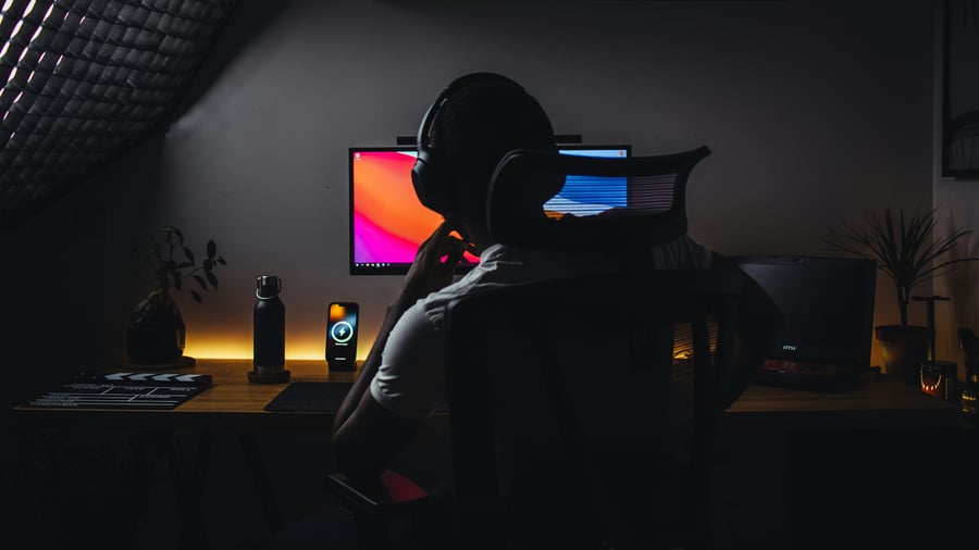 A Creative's Guide to Balancing Artistry and Business Success