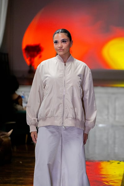 Look 10