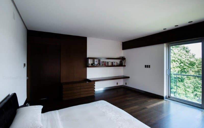 The Most Expensive Apartment in Bucharest (0-3)
