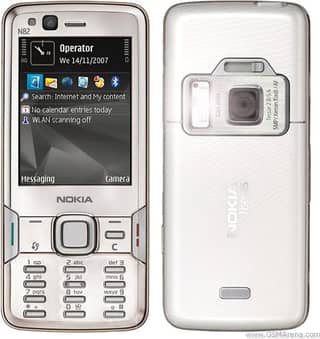 Nokia N82