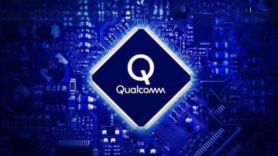 Come si sta trasformando la storia di investimento di Qualcomm (QCOM) tra IA e incertezza sugli smartphone