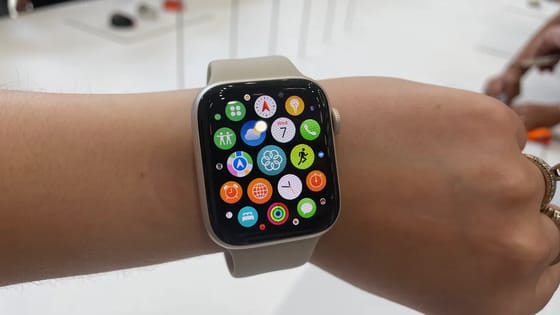 Canjea tu viejo reloj inteligente y podrías poner el Apple Watch SE 3 en tu muñeca sin costo
